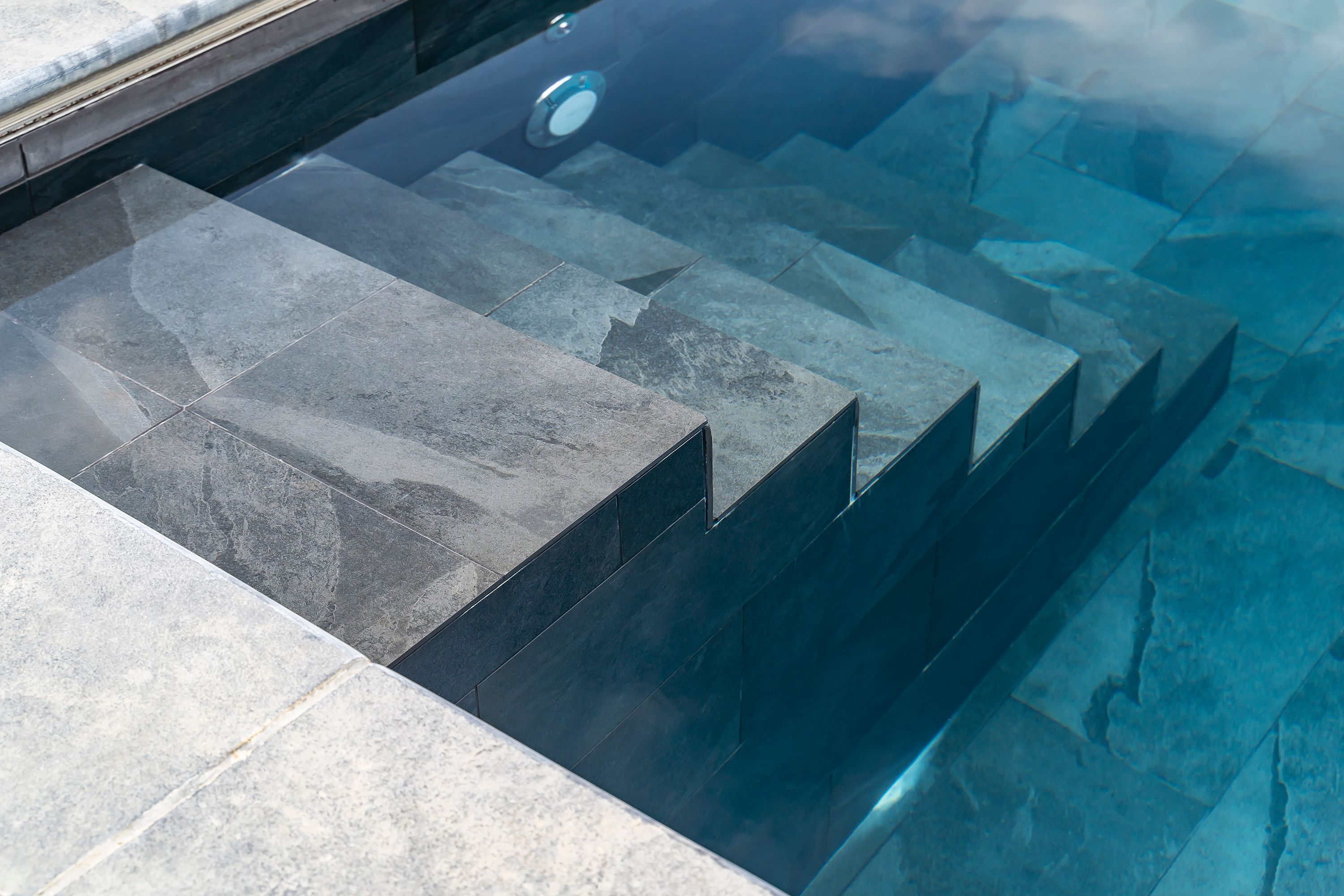 Lining Tiles - a natural stone look